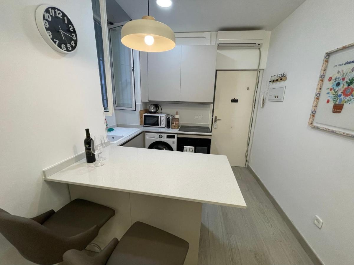 Stylish One Bedroom Flat In The Heart Of Madrid Eksteriør billede